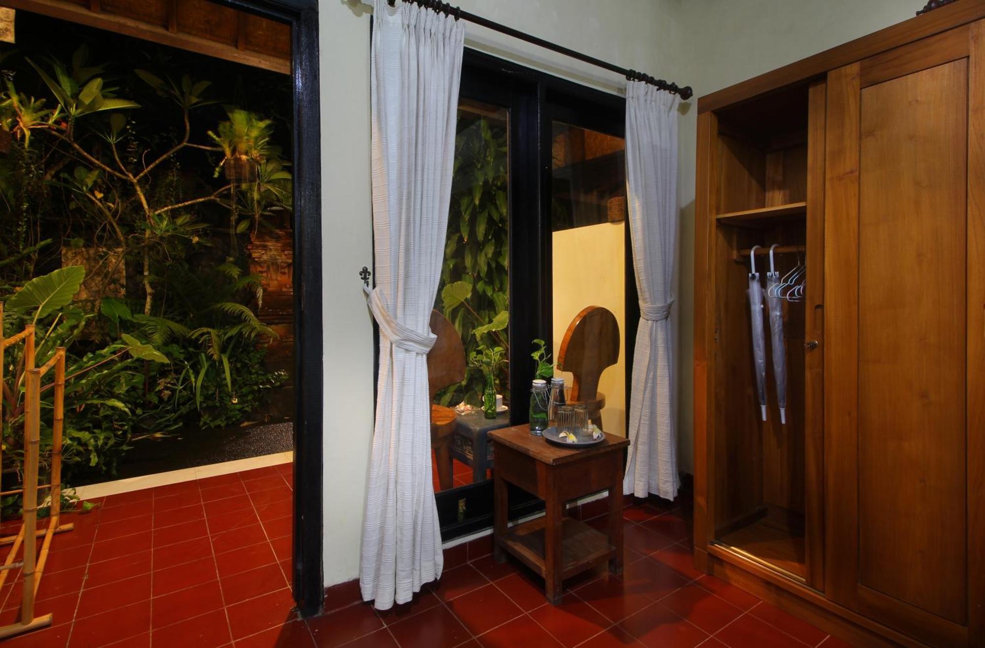 Sari Gong Guest House, A Trishula Collection Ubud Eksteriør billede